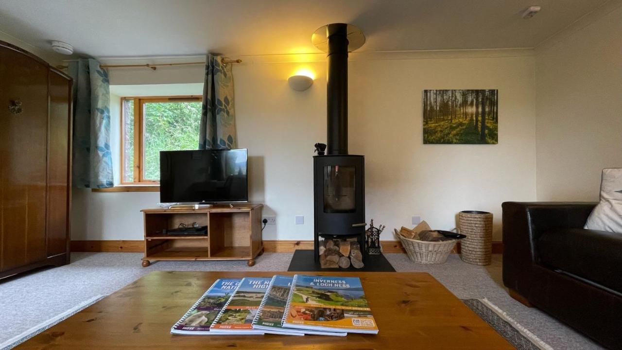 Kerrowdown Cottage-Self Catering For 4 In The Highlands Drumnadrochit Esterno foto
